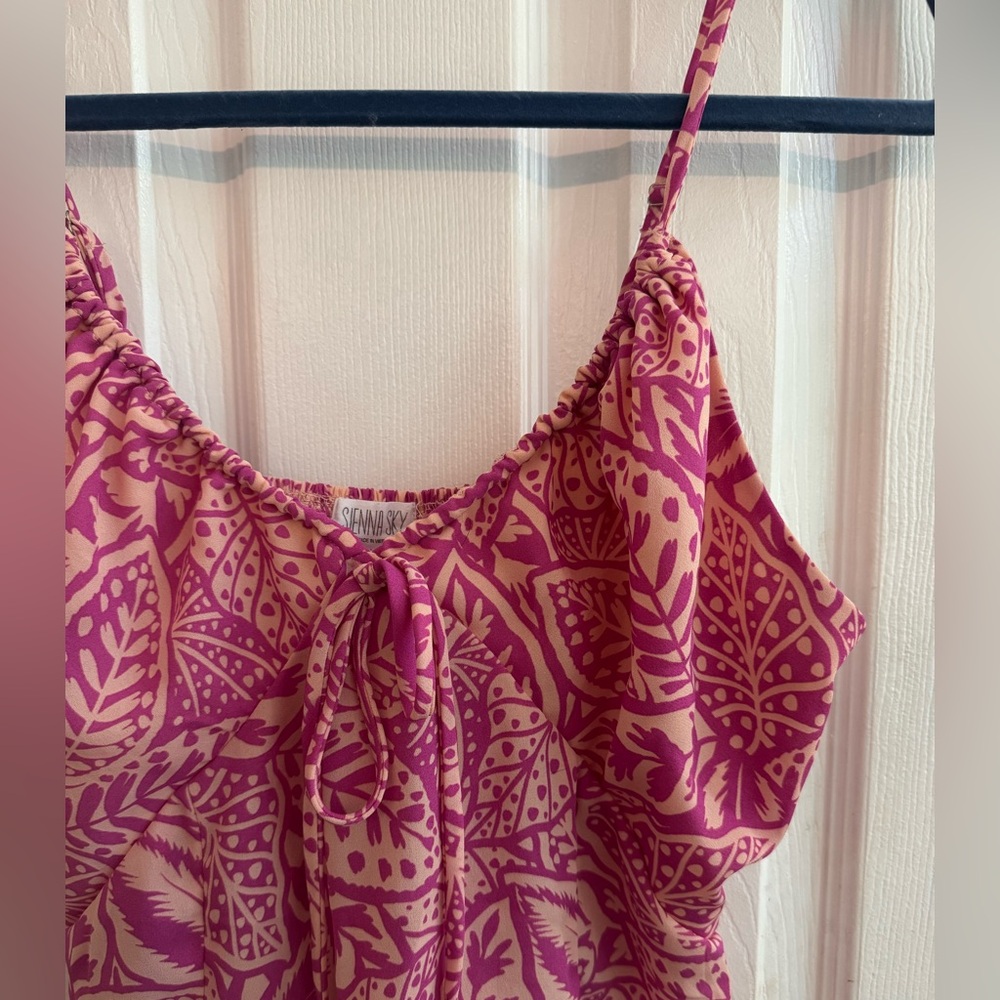SIENNA SKY Floral Tropical Camisole Tank Size Large - Picture 2 of 4